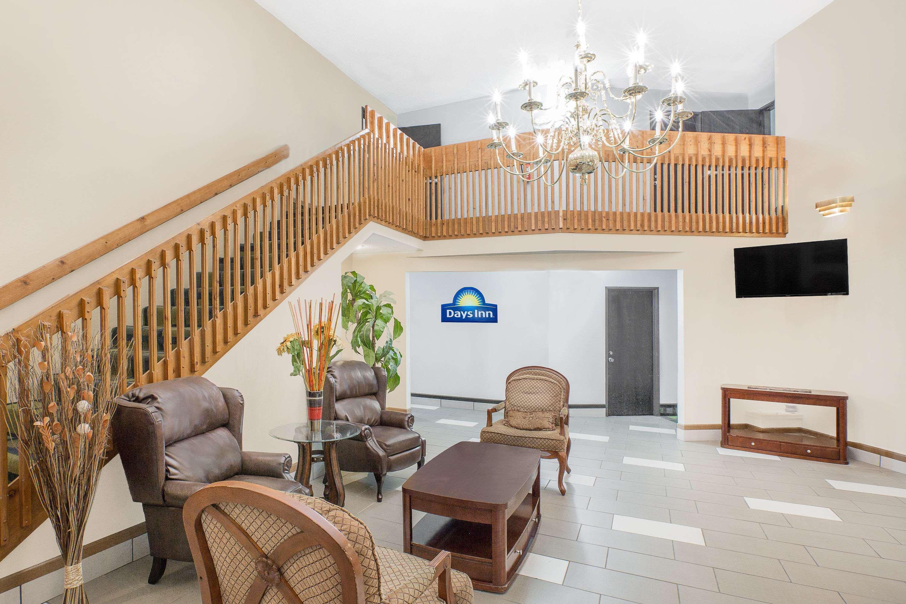 Days Inn By Wyndham York Ngoại thất bức ảnh