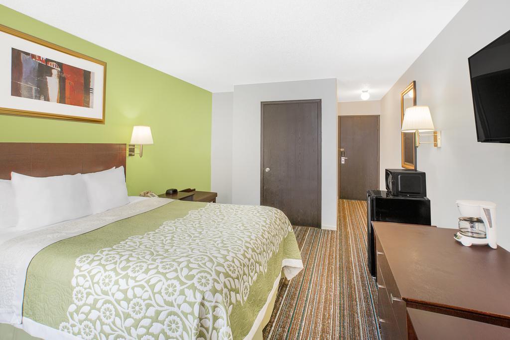 Days Inn By Wyndham York Ngoại thất bức ảnh